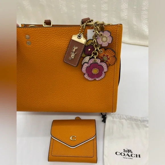 SOLD ‼️DO NOT BUY‼️ For shopfreyr. Coach Papaya Rogue 25 with Accessories - Picture 3 of 5